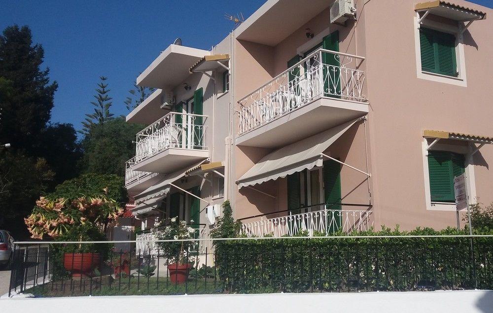 Vicky'S Guesthouse Kavos Exterior photo
